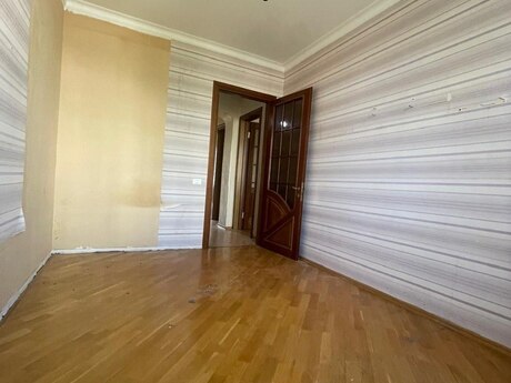 3 otaqlı köhnə tikili - Elmlər Akademiyası m. - 90 m²