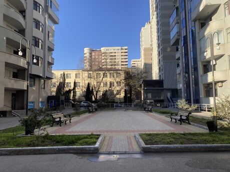 4 otaqlı mənzil, 210 m², Nəsimi: 700 000 ₼ 2