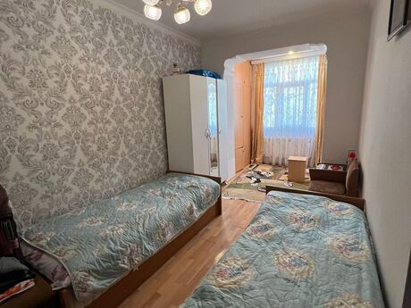 5 otaqlı mənzil, 110 m², Bakıxanov: 215 000 ₼ 2