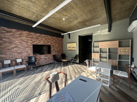 Obyekt - Şah İsmayıl Xətai m. - 80 m²