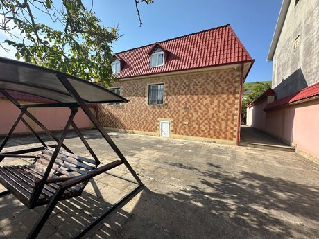 7 otaqlı həyət evi/bağ evi - Şamaxı - 220 m²
