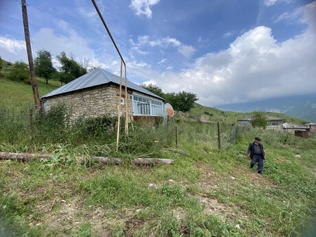 2 otaqlı həyət evi/bağ evi - Quba - 42 m²