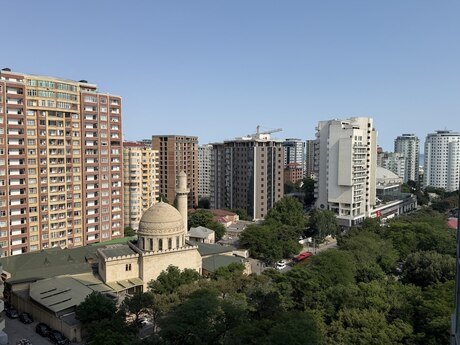 м. Низами