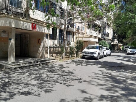Azadlıq Prospekti m.
