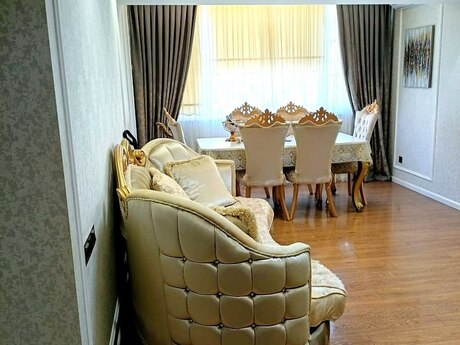 3 otaqlı köhnə tikili - Elmlər Akademiyası m. - 85.5 m²