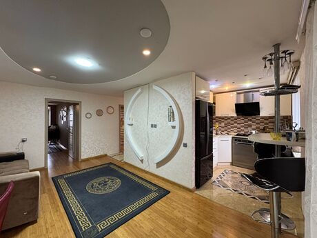 3 otaqlı köhnə tikili - Elmlər Akademiyası m. - 75 m²