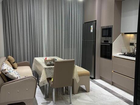 3 otaqlı yeni tikili - Neftçilər m. - 133 m²