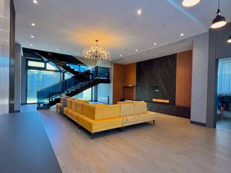7 otaqlı həyət evi/bağ evi - Şüvəlan q. - 600 m²