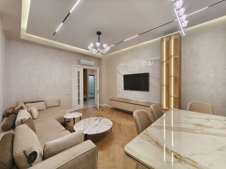 Kirayə 3 otaqlı mənzil, 140 m², Ağ şəhər: 2 500 ₼/ay 5