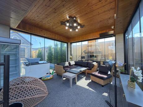 5 otaqlı həyət evi/bağ evi - Mərdəkan q. - 220 m²