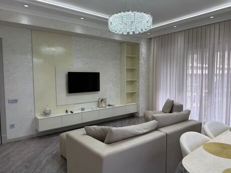 3 otaqlı yeni tikili - Şah İsmayıl Xətai m. - 127 m²