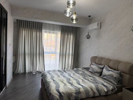 3-room apartment for rent, 127 m², BCR Khatai: 2 200 ₼/mo 5