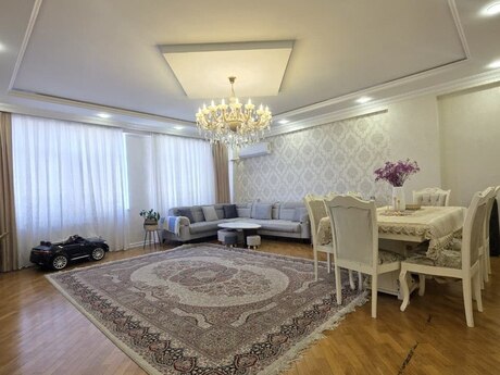 Elan №6206340 - Bakı, İnşaatçılar m., 4 otaqlı, 140 m², 9/17 mərtəbə