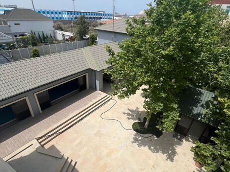 7 otaqlı həyət evi/bağ evi - Mərdəkan q. - 400 m²