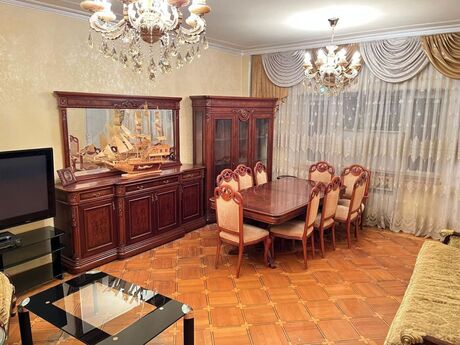 м. Элмляр Академиясы