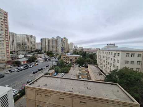 Объявление №6206698 - Баку, м. Элмляр Академиясы, 3-комн., 120 м², 5/9 этаж