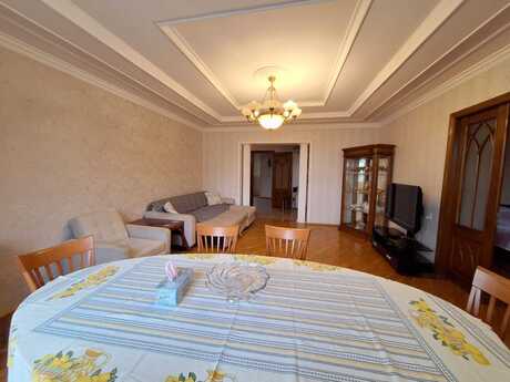3 otaqlı köhnə tikili - Elmlər Akademiyası m. - 120 m²