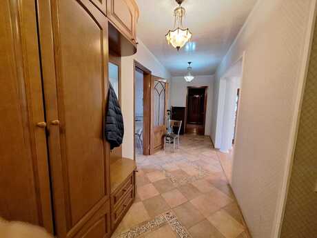 3 otaqlı köhnə tikili - Elmlər Akademiyası m. - 120 m²