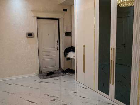 3-комнатная квартира, 125 м², İnşaatçılar: 350 000 ₼ 2