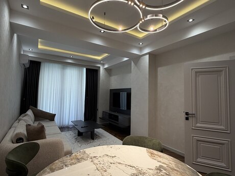 2 otaqlı yeni tikili - Şah İsmayıl Xətai m. - 75 m²