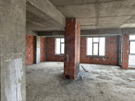 4 otaqlı mənzil, 145 m², 28 May: 389 000 ₼ 4