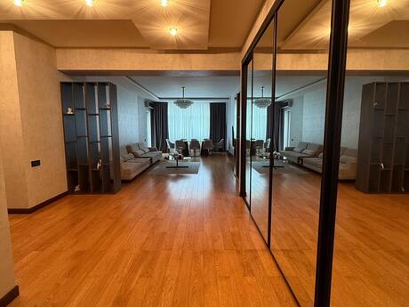 Elan №6201065 - Bakı, Elmlər Akademiyası m., 3 otaqlı, 157.1 m², 15/18 mərtəbə