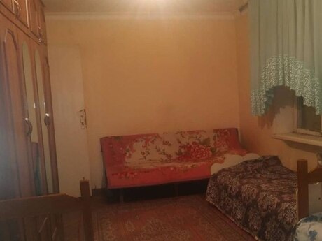 2 otaqlı köhnə tikili - Elmlər Akademiyası m. - 75 m²