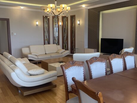 4-комнатная квартира, 173 м², Elmlər Akademiyası: 540 000 ₼ 3