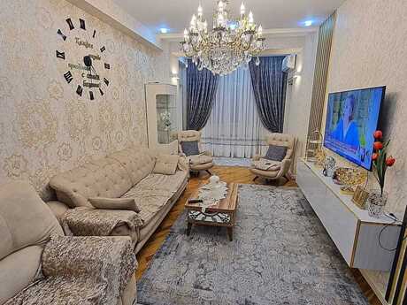 Qara Qarayev m.