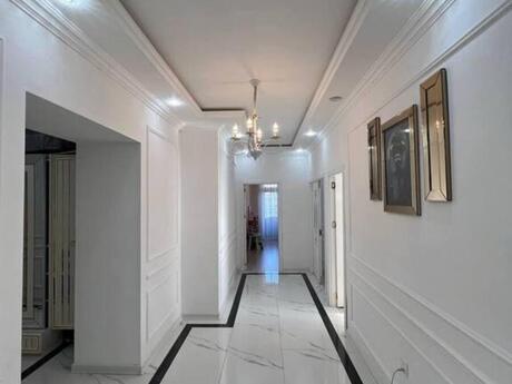 3 otaqlı yeni tikili - 8 Noyabr m. - 148 m²