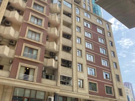 4 otaqlı mənzil, 300 m², 28 May: 810 000 ₼ 3