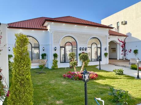 4 otaqlı həyət evi/bağ evi - Şüvəlan q. - 150 m²