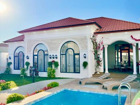 4 otaqlı həyət evi/bağ evi - Şüvəlan q. - 150 m²