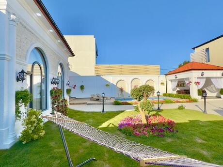 4 otaqlı həyət evi/bağ evi - Şüvəlan q. - 150 m²