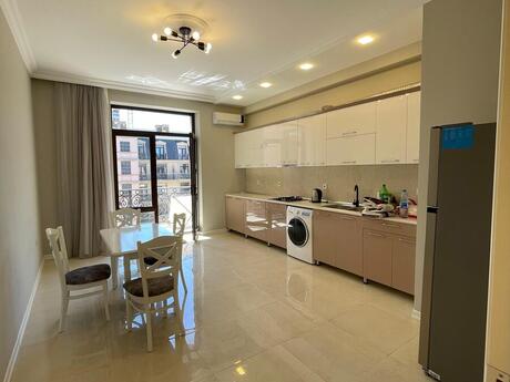 2 otaqlı yeni tikili - Ağ şəhər q. - 102 m²
