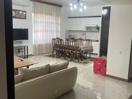 Novxanıda 5 otaqlı həyət evi kirayə verilir, 160 m², 3 000 AZN/ay, şəkil 4 / 12