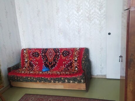 2 otaqlı köhnə tikili - Qara Qarayev m. - 65 m²