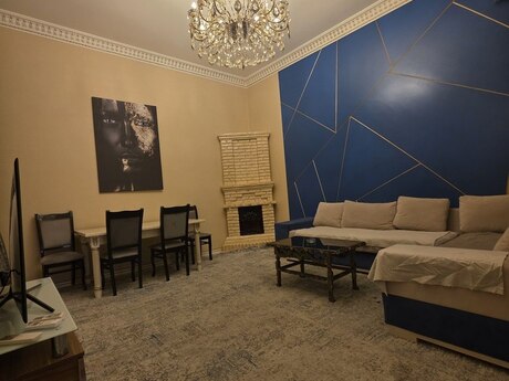 5 otaqlı köhnə tikili - Sahil m. - 130 m²