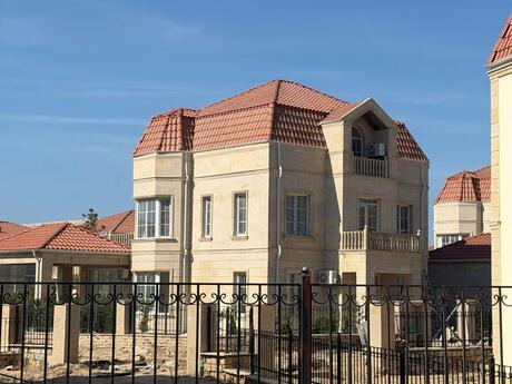 7 otaqlı həyət evi/bağ evi - Nardaran q. - 360 m²