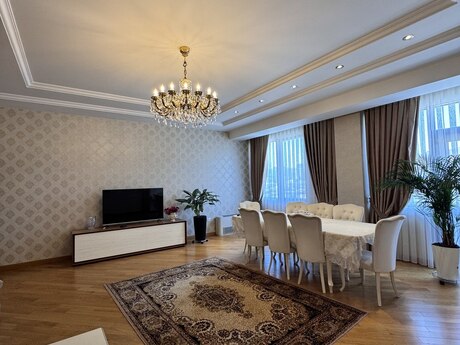 3 otaqlı mənzil, 175 m², Nizami: 650 000 ₼ 3