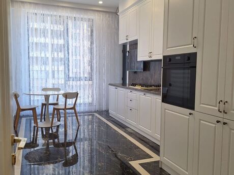 Kirayə 3 otaqlı mənzil, 95 m², 28 May: 2 500 ₼/ay 3