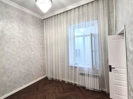 2 otaqlı mənzil, 65 m², 28 May: 164 000 ₼ 2