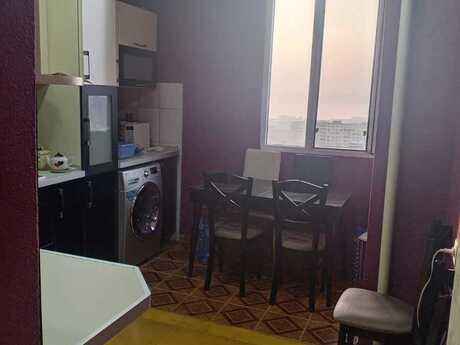 2-комн. вторичка - м. Ази Асланов - 50 м²