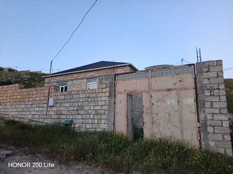 4 otaqlı həyət evi, 200 m², Badamdar: 200 000 ₼ 2