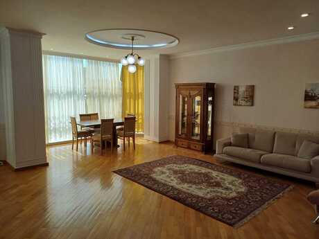 4 otaqlı yeni tikili - Sahil m. - 220 m²