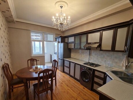 3 otaqlı yeni tikili - İnşaatçılar m. - 90 m²