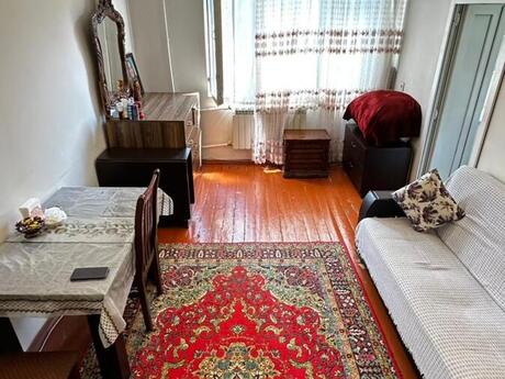 1 otaqlı köhnə tikili - Memar Əcəmi m. - 36 m²
