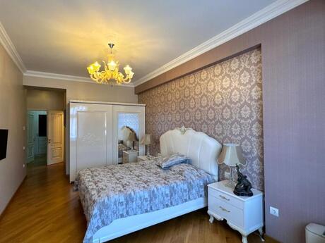 3 otaqlı mənzil, 175 m², Nizami: 650 000 ₼ 5