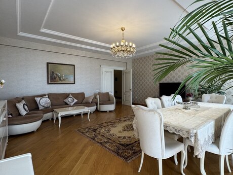 3-комнатная квартира, 169 м², Nizami: 650 000 ₼ 3