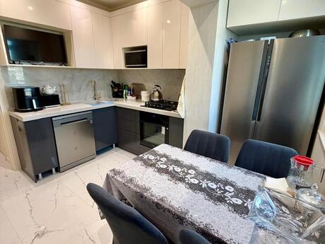 2-room apartment, 65 m², 8-ci mikrorayon: 230 000 ₼ 3